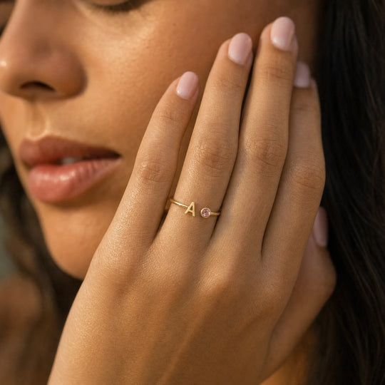 Customer wearing the Cordelia Family Ring